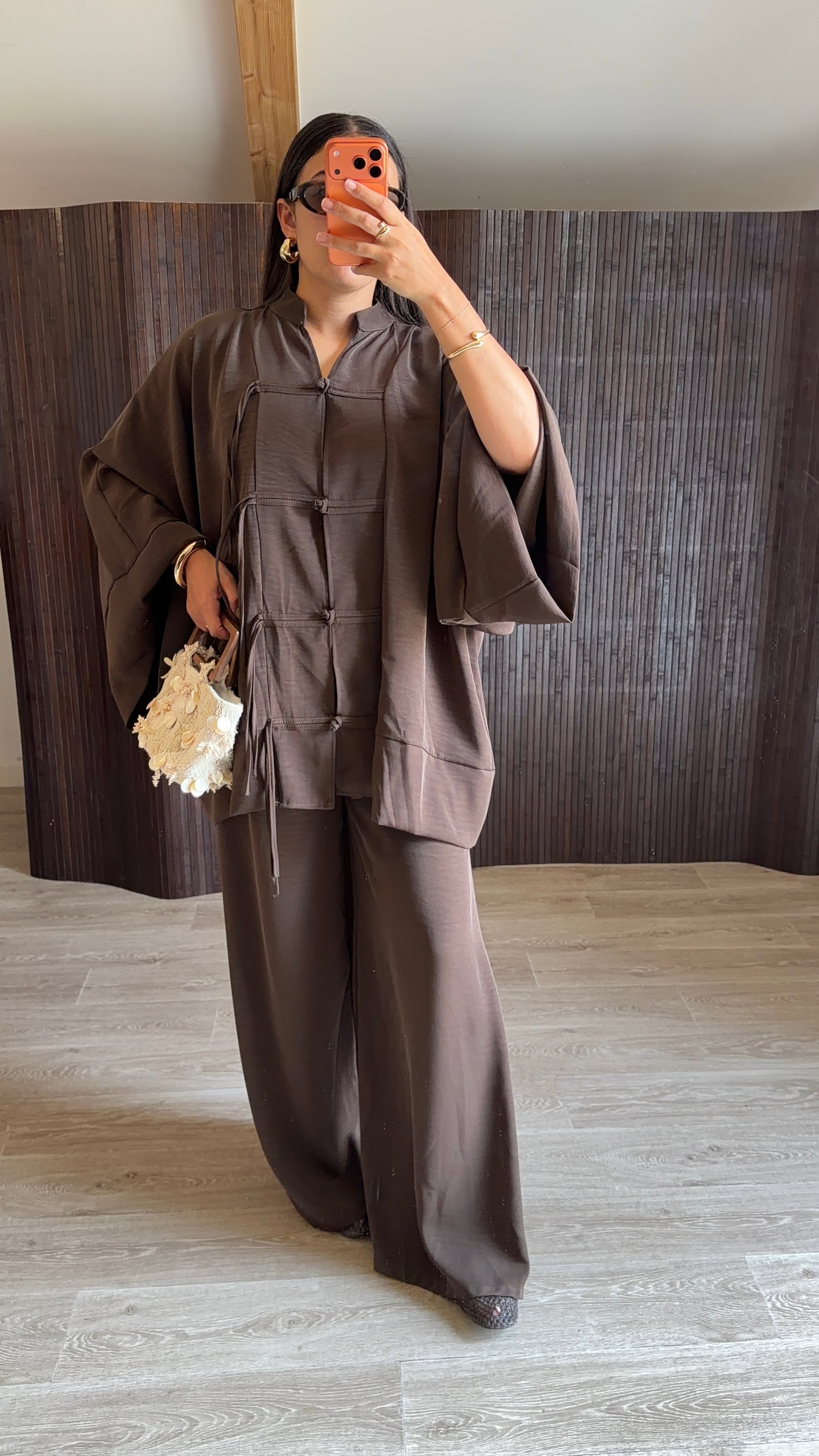 Ensemble japonais marron
